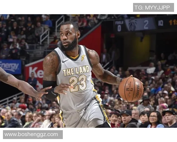 詹姆斯领军太阳豪取四连胜，克拉克森盛赞：关键时刻稳准狠！